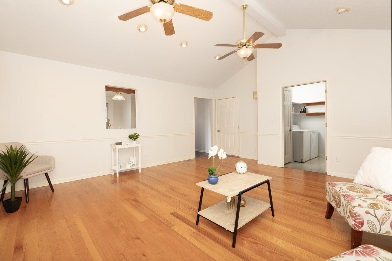 324 DIANA CT, ROCKINGHAM, Virginia 22801, 2 Bedrooms Bedrooms, ,2 BathroomsBathrooms,Residential,324 DIANA CT,671288 MLS # 671288