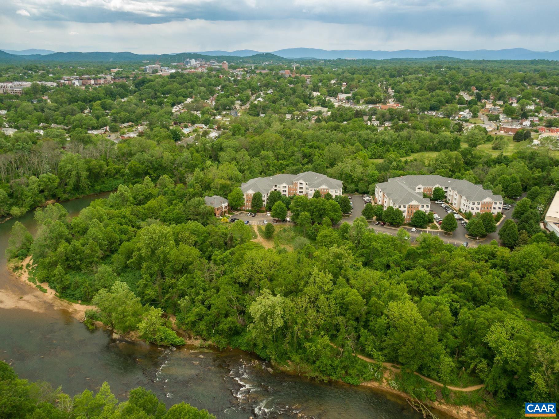 290 RIVERBEND DR, CHARLOTTESVILLE, Virginia 22911, 1 Bedroom Bedrooms, ,1 BathroomBathrooms,Residential,Riverbend Condos Unit 290-2D,290 RIVERBEND DR,671289 MLS # 671289