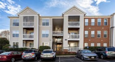 290 RIVERBEND DR, CHARLOTTESVILLE, Virginia 22911, 1 Bedroom Bedrooms, ,1 BathroomBathrooms,Residential,Riverbend Condos Unit 290-2D,290 RIVERBEND DR,671289 MLS # 671289