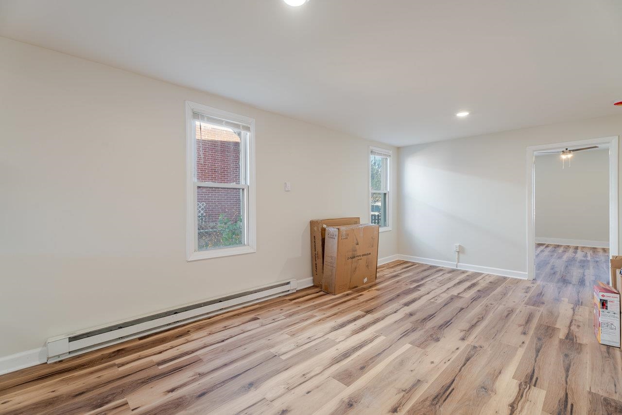 427 FOURTH ST, SHENANDOAH, Virginia 22849, 4 Bedrooms Bedrooms, ,2 BathroomsBathrooms,Residential,427 FOURTH ST,671295 MLS # 671295