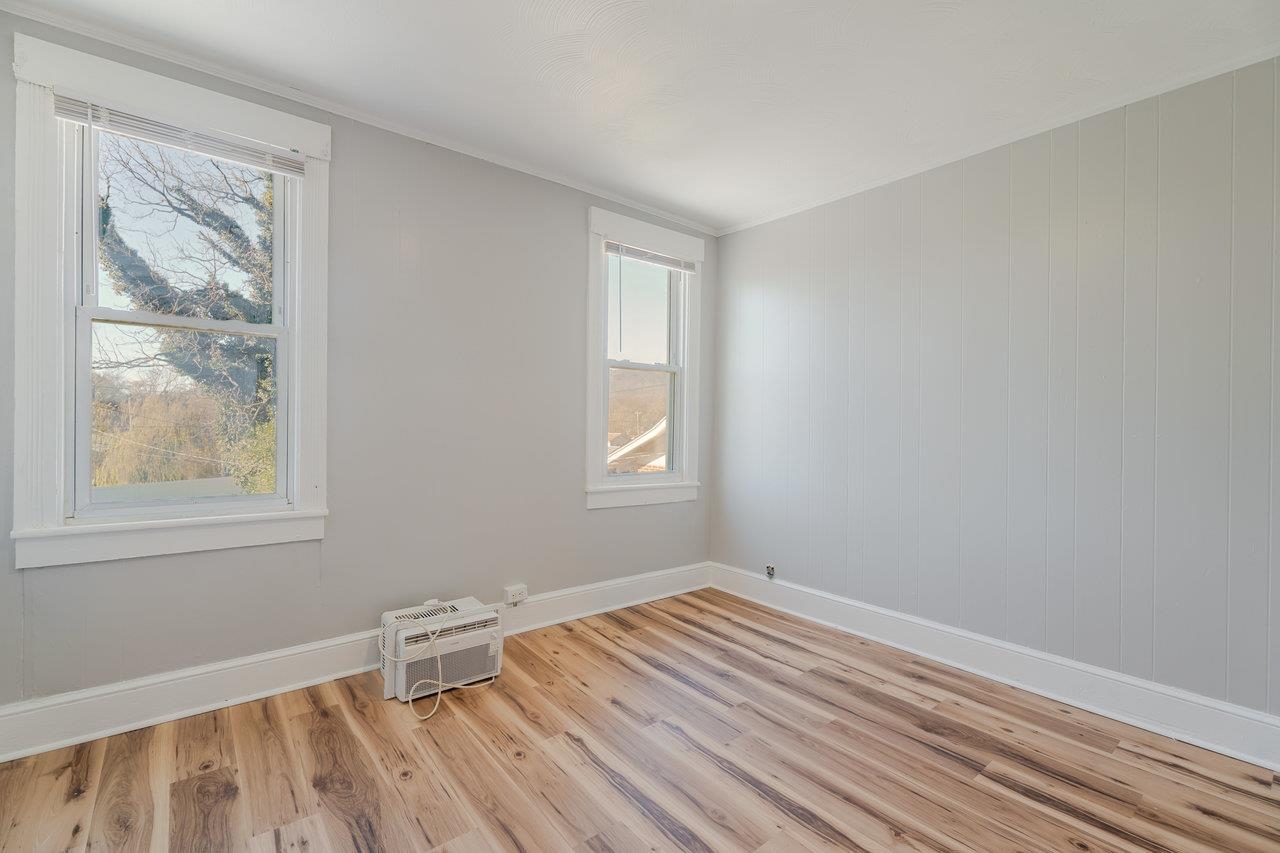 427 FOURTH ST, SHENANDOAH, Virginia 22849, 4 Bedrooms Bedrooms, ,2 BathroomsBathrooms,Residential,427 FOURTH ST,671295 MLS # 671295