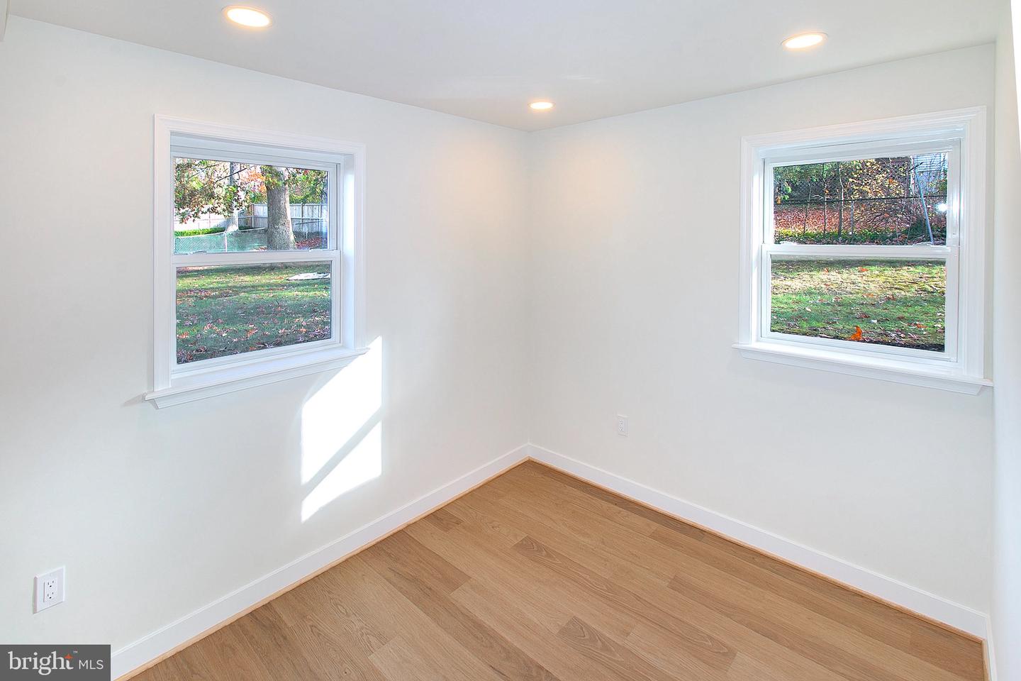 5716 TREMONT CT, ALEXANDRIA, Virginia 22303, 4 Bedrooms Bedrooms, ,3 BathroomsBathrooms,Residential,For sale,5716 TREMONT CT,VAFX2268832 MLS # VAFX2268832