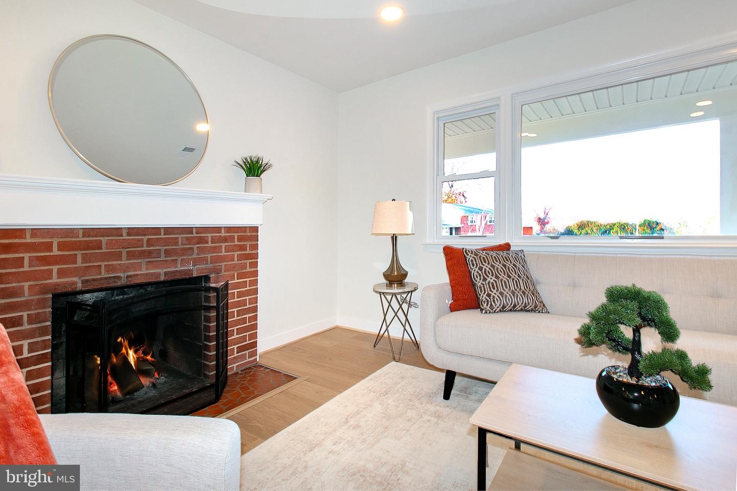 5716 TREMONT CT, ALEXANDRIA, Virginia 22303, 4 Bedrooms Bedrooms, ,3 BathroomsBathrooms,Residential,For sale,5716 TREMONT CT,VAFX2268832 MLS # VAFX2268832