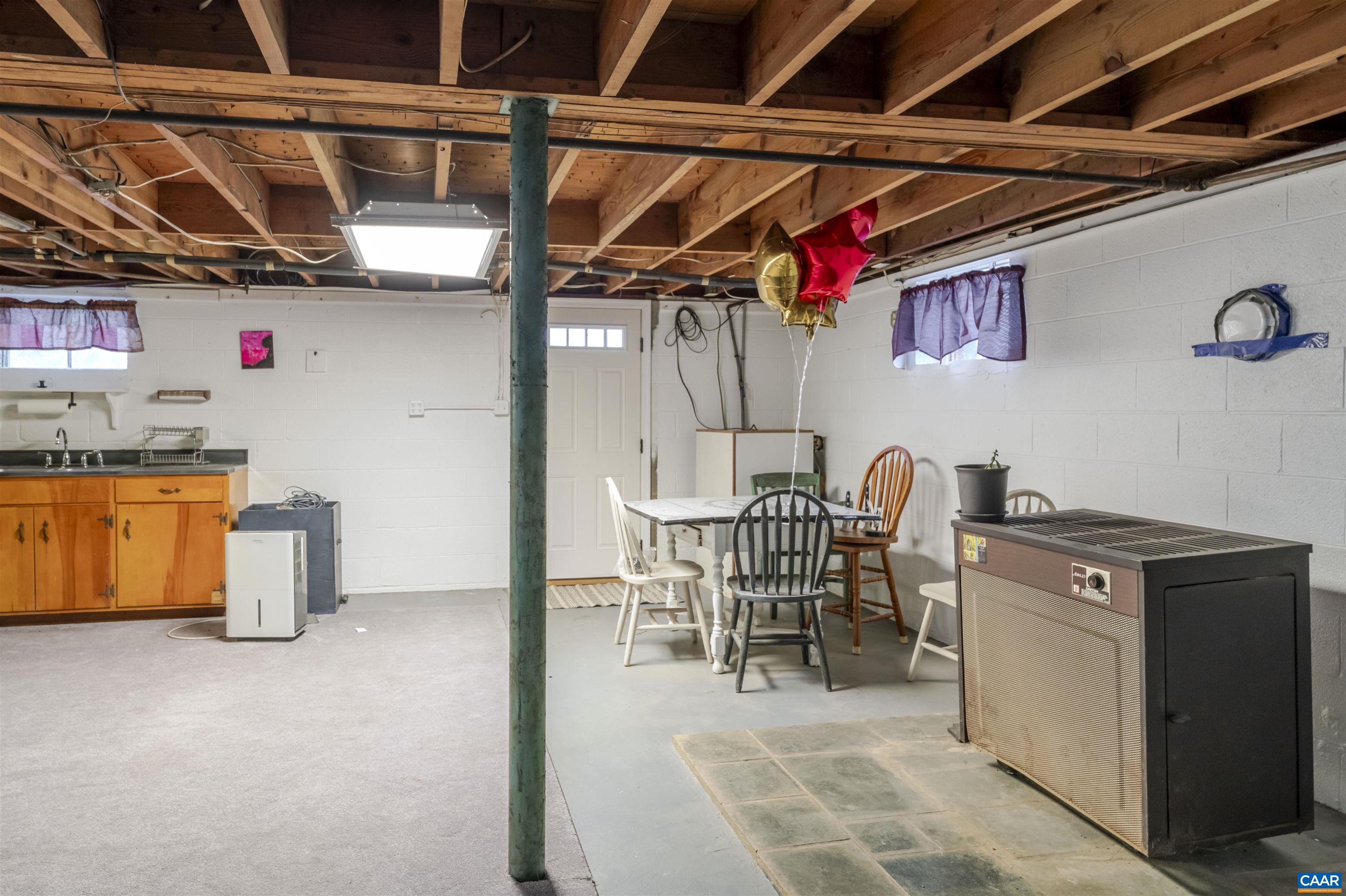 3404 THOMAS JEFFERSON PKWY, PALMYRA, Virginia 22963, 3 Bedrooms Bedrooms, ,2 BathroomsBathrooms,Residential,3404 THOMAS JEFFERSON PKWY,671301 MLS # 671301