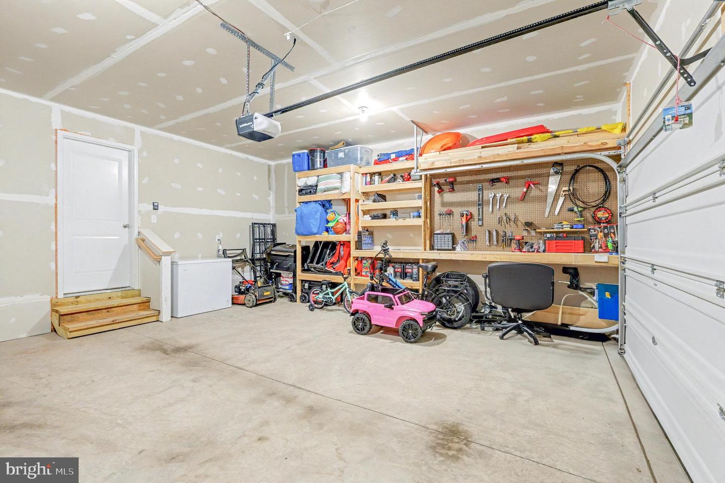 18011 COOLIDGE LN, BOWLING GREEN, Virginia 22427, 5 Bedrooms Bedrooms, ,3 BathroomsBathrooms,Residential,For sale,18011 COOLIDGE LN,VACV2008888 MLS # VACV2008888 18011 COOLIDGE LN, BOWLING GREEN, Virginia 22427, 5 Bedrooms Bedrooms, ,3 BathroomsBathrooms,Residential,For sale,18011 COOLIDGE LN,VACV2008888 MLS # VACV2008888