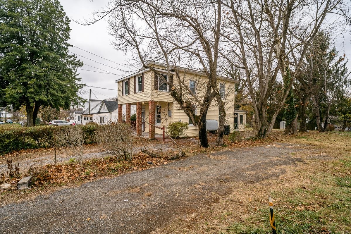 120 CHARLES ST, GORDONSVILLE, Virginia 22942, 3 Bedrooms Bedrooms, ,1 BathroomBathrooms,Residential,120 CHARLES ST,671307 MLS # 671307