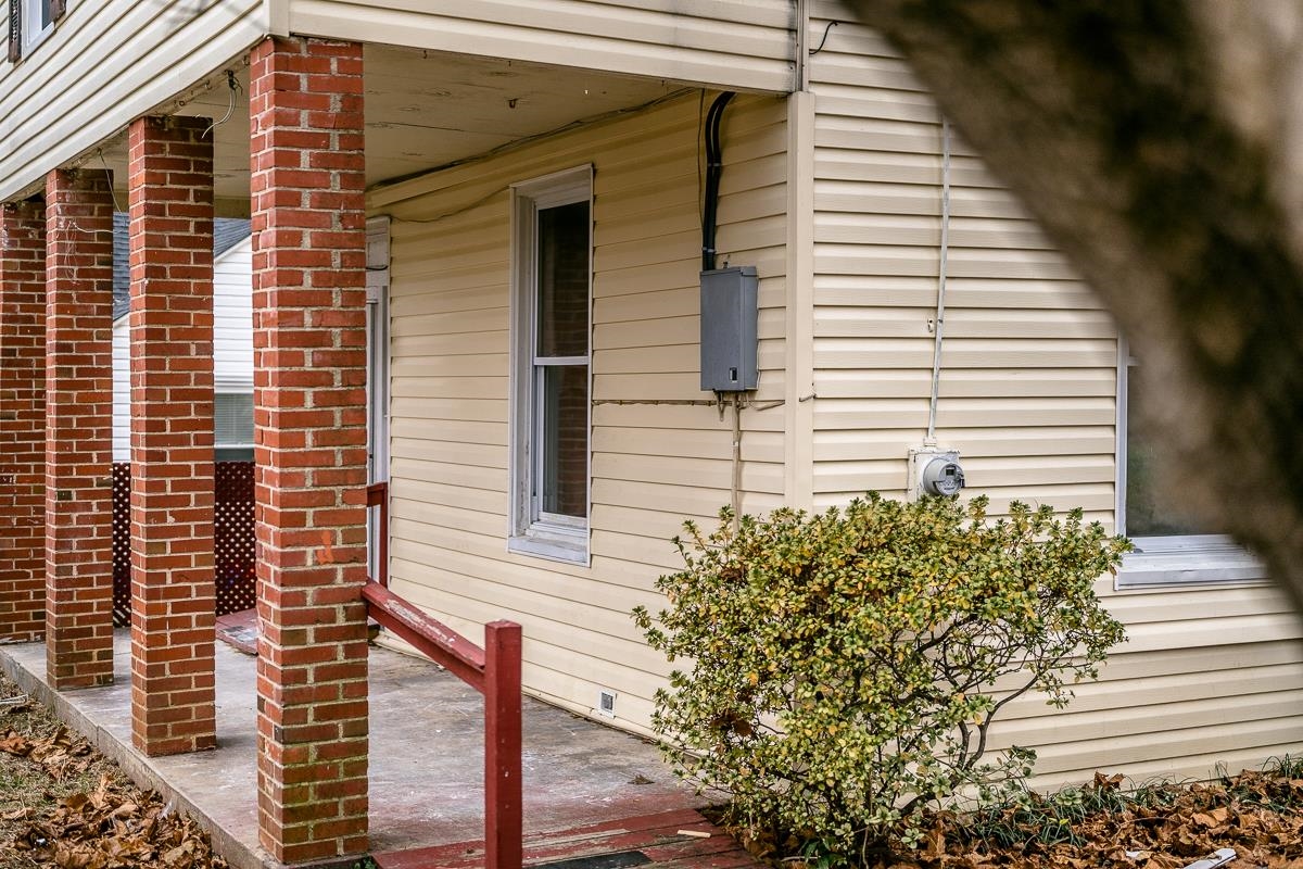 120 CHARLES ST, GORDONSVILLE, Virginia 22942, 3 Bedrooms Bedrooms, ,1 BathroomBathrooms,Residential,120 CHARLES ST,671307 MLS # 671307