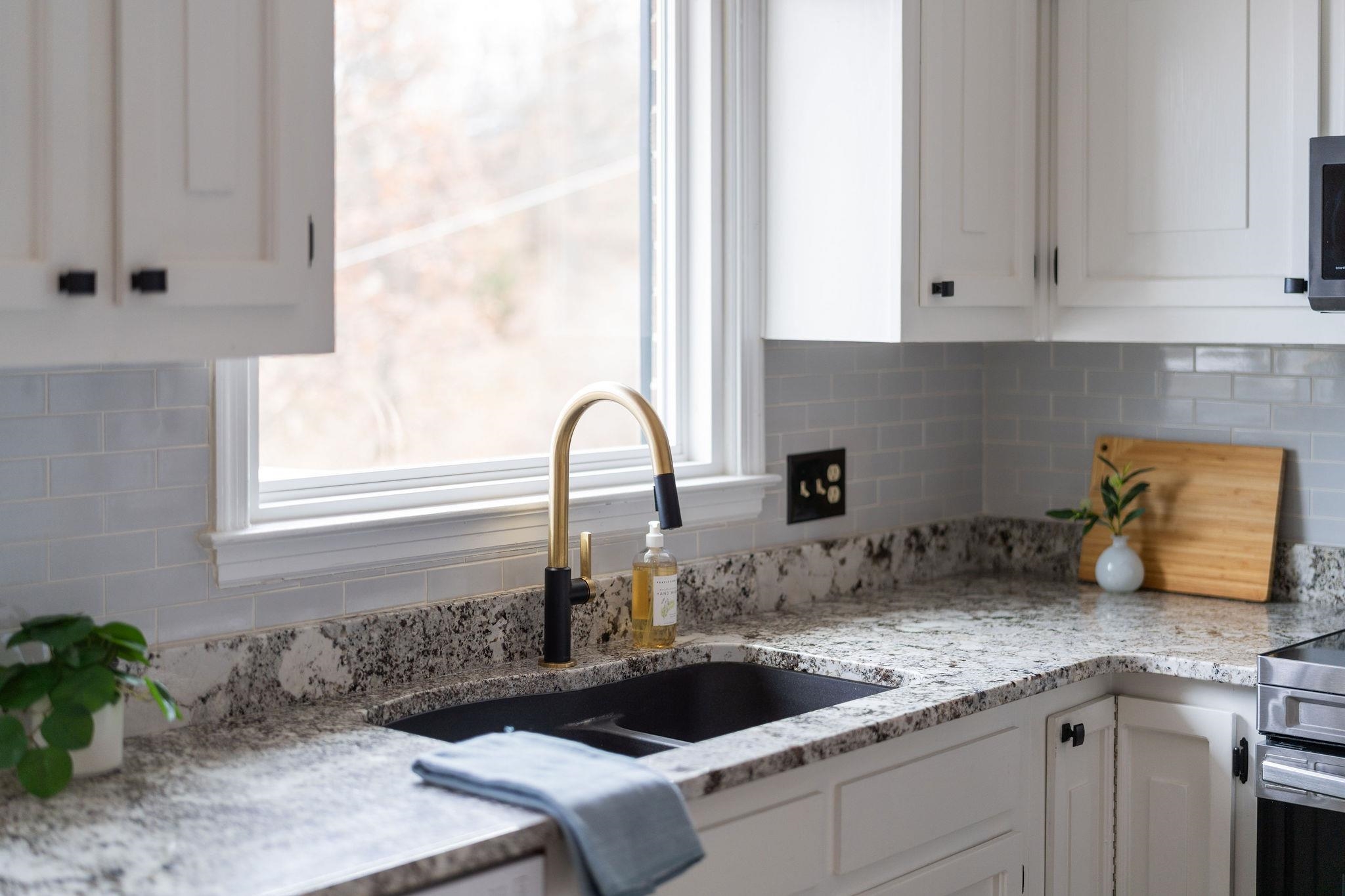 1222 PINEHURST RD, STAUNTON, Virginia 24401, 3 Bedrooms Bedrooms, ,2 BathroomsBathrooms,Residential,1222 PINEHURST RD,671308 MLS # 671308