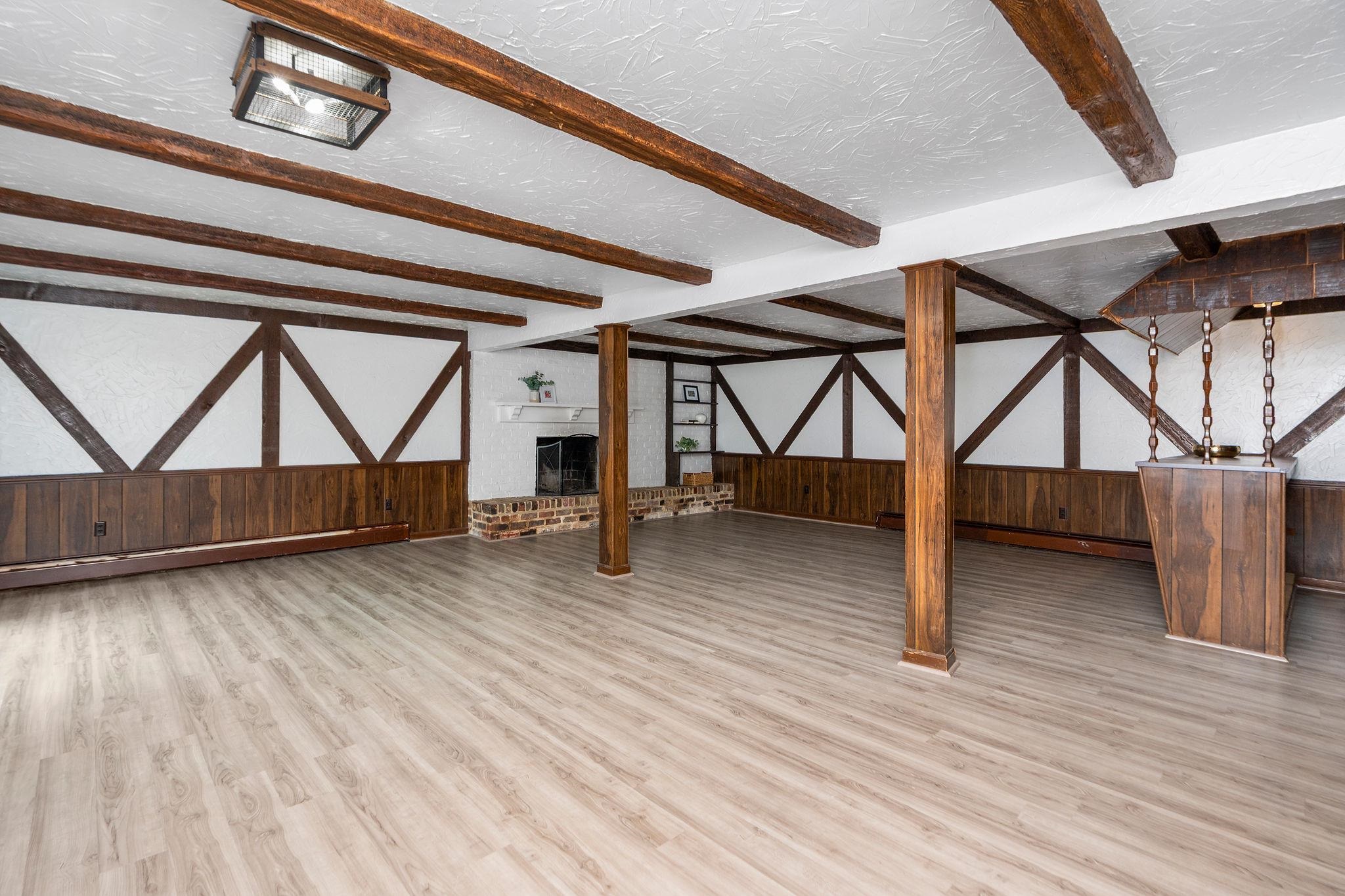 1222 PINEHURST RD, STAUNTON, Virginia 24401, 3 Bedrooms Bedrooms, ,2 BathroomsBathrooms,Residential,1222 PINEHURST RD,671308 MLS # 671308