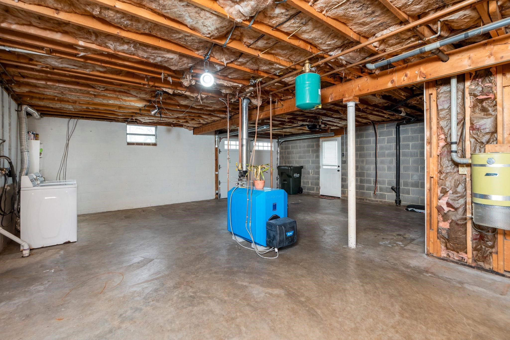 1222 PINEHURST RD, STAUNTON, Virginia 24401, 3 Bedrooms Bedrooms, ,2 BathroomsBathrooms,Residential,1222 PINEHURST RD,671308 MLS # 671308