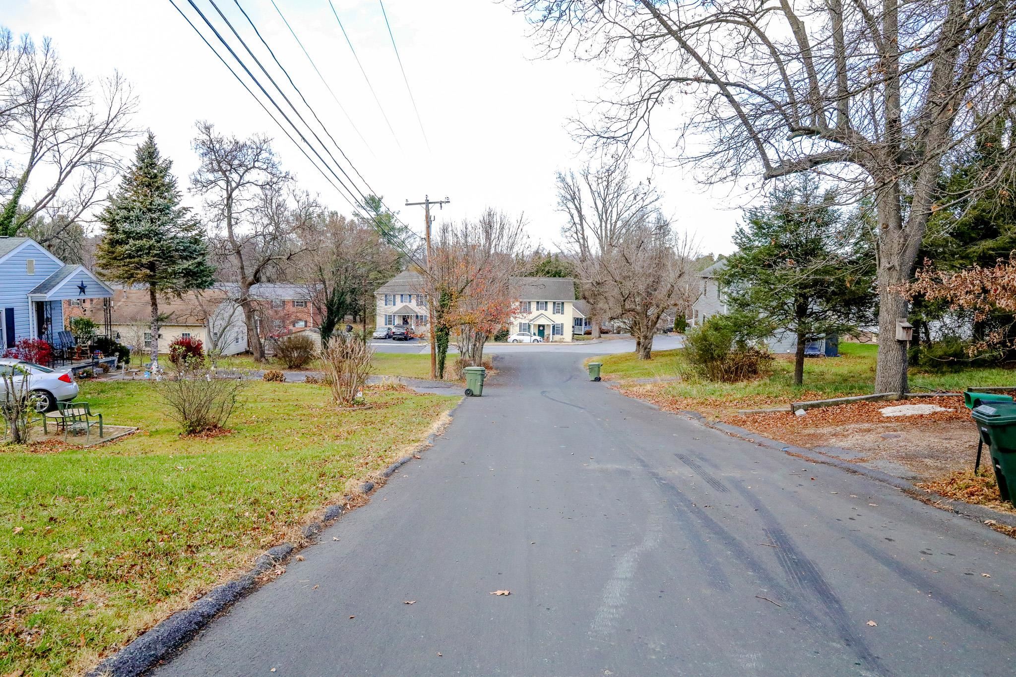 701 WESTERN RD, WAYNESBORO, Virginia 22980, 4 Bedrooms Bedrooms, ,2 BathroomsBathrooms,Residential,701 WESTERN RD,671309 MLS # 671309