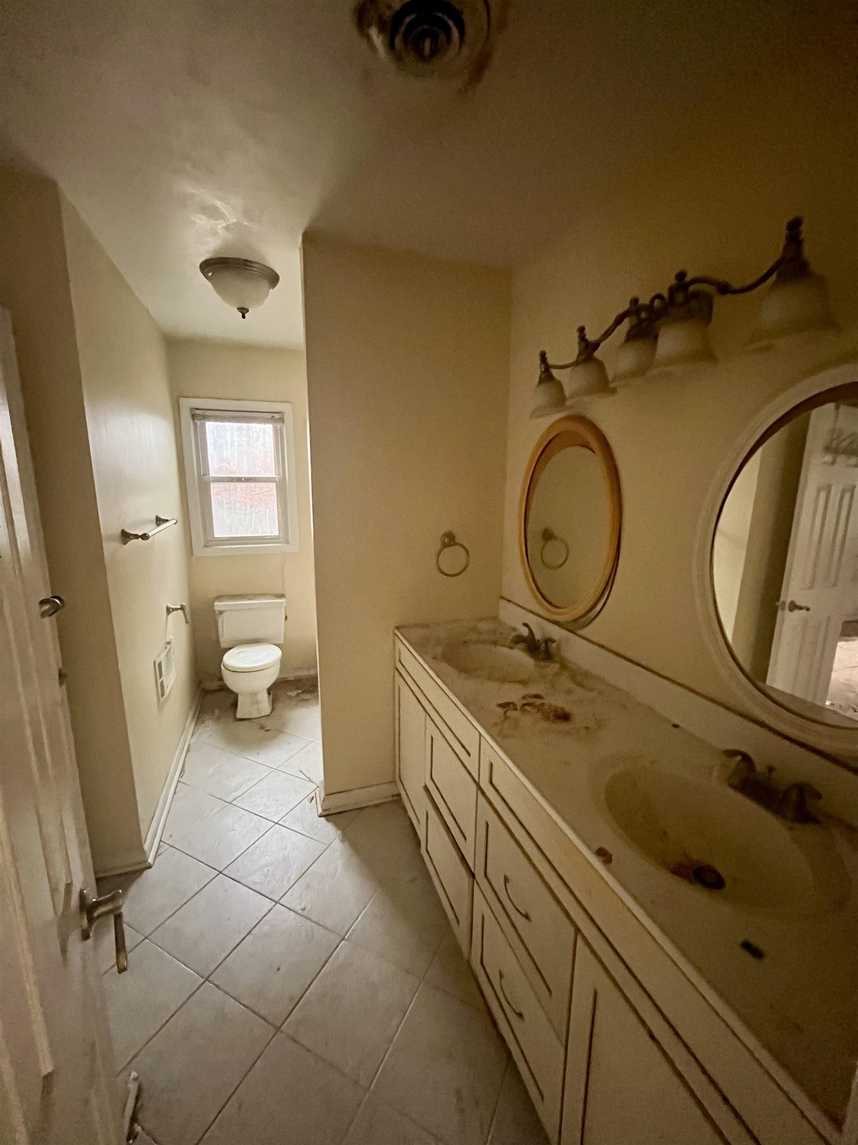 3672 AIRPORT ACRES RD, CHARLOTTESVILLE, Virginia 22911, 5 Bedrooms Bedrooms, ,2 BathroomsBathrooms,Residential,3672 AIRPORT ACRES RD,671310 MLS # 671310