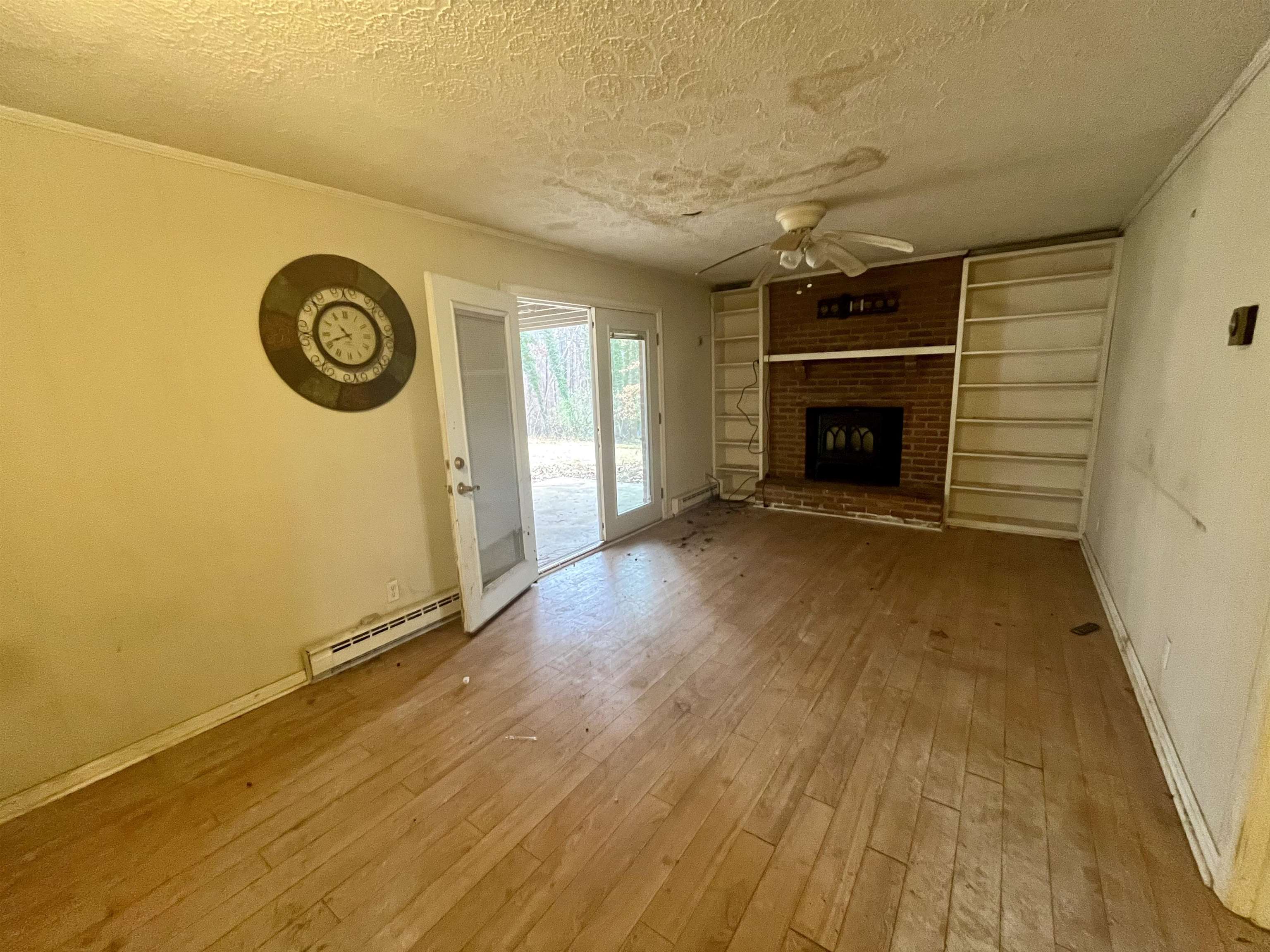 3672 AIRPORT ACRES RD, CHARLOTTESVILLE, Virginia 22911, 5 Bedrooms Bedrooms, ,2 BathroomsBathrooms,Residential,3672 AIRPORT ACRES RD,671310 MLS # 671310