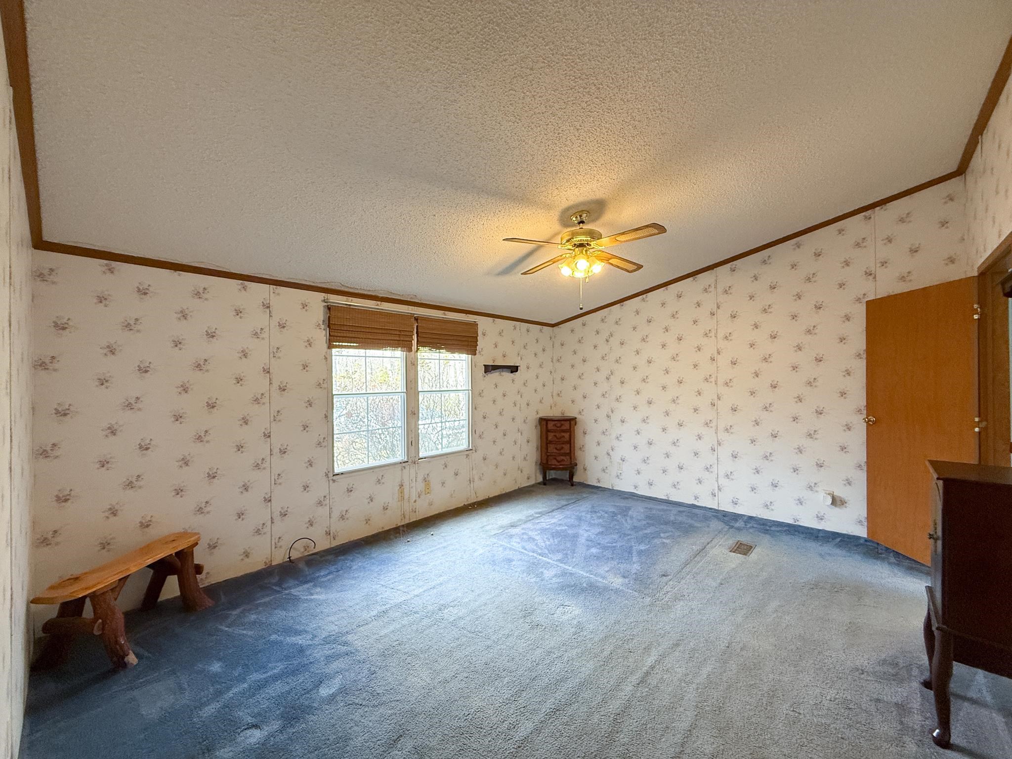 127 KAOLIN SPRING LN, GREENVILLE, Virginia 24440, 3 Bedrooms Bedrooms, ,2 BathroomsBathrooms,Residential,127 KAOLIN SPRING LN,671311 MLS # 671311