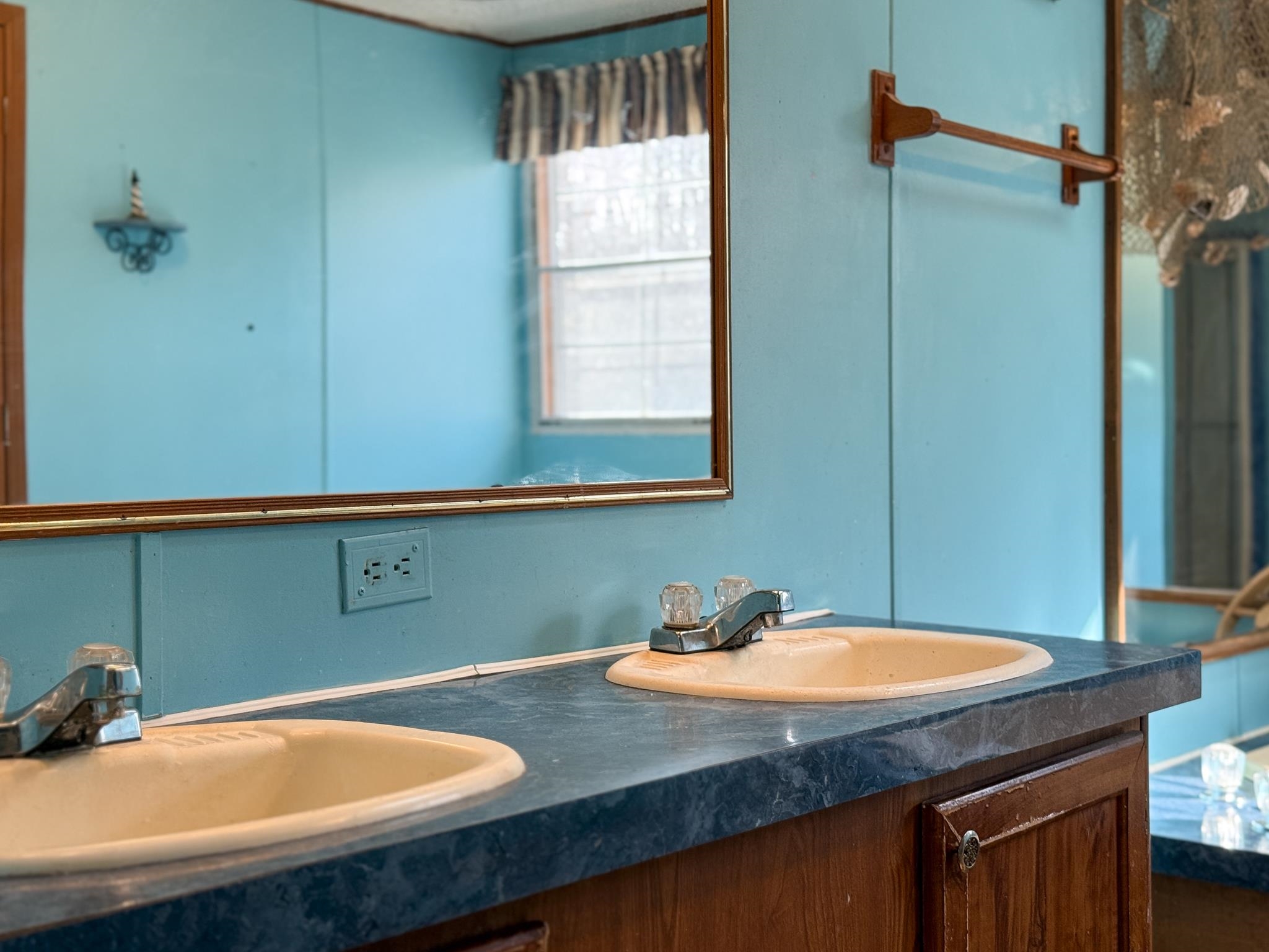 127 KAOLIN SPRING LN, GREENVILLE, Virginia 24440, 3 Bedrooms Bedrooms, ,2 BathroomsBathrooms,Residential,127 KAOLIN SPRING LN,671311 MLS # 671311