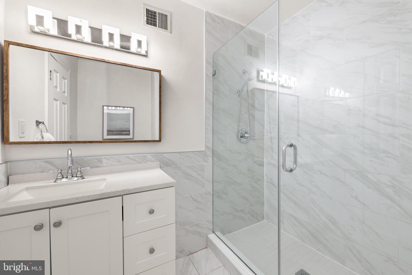 4829 41ST ST NW, WASHINGTON, District Of Columbia 20016, 2 Bedrooms Bedrooms, ,1 BathroomBathrooms,Residential,For sale,4829 41ST ST NW,DCDC2225044 MLS # DCDC2225044