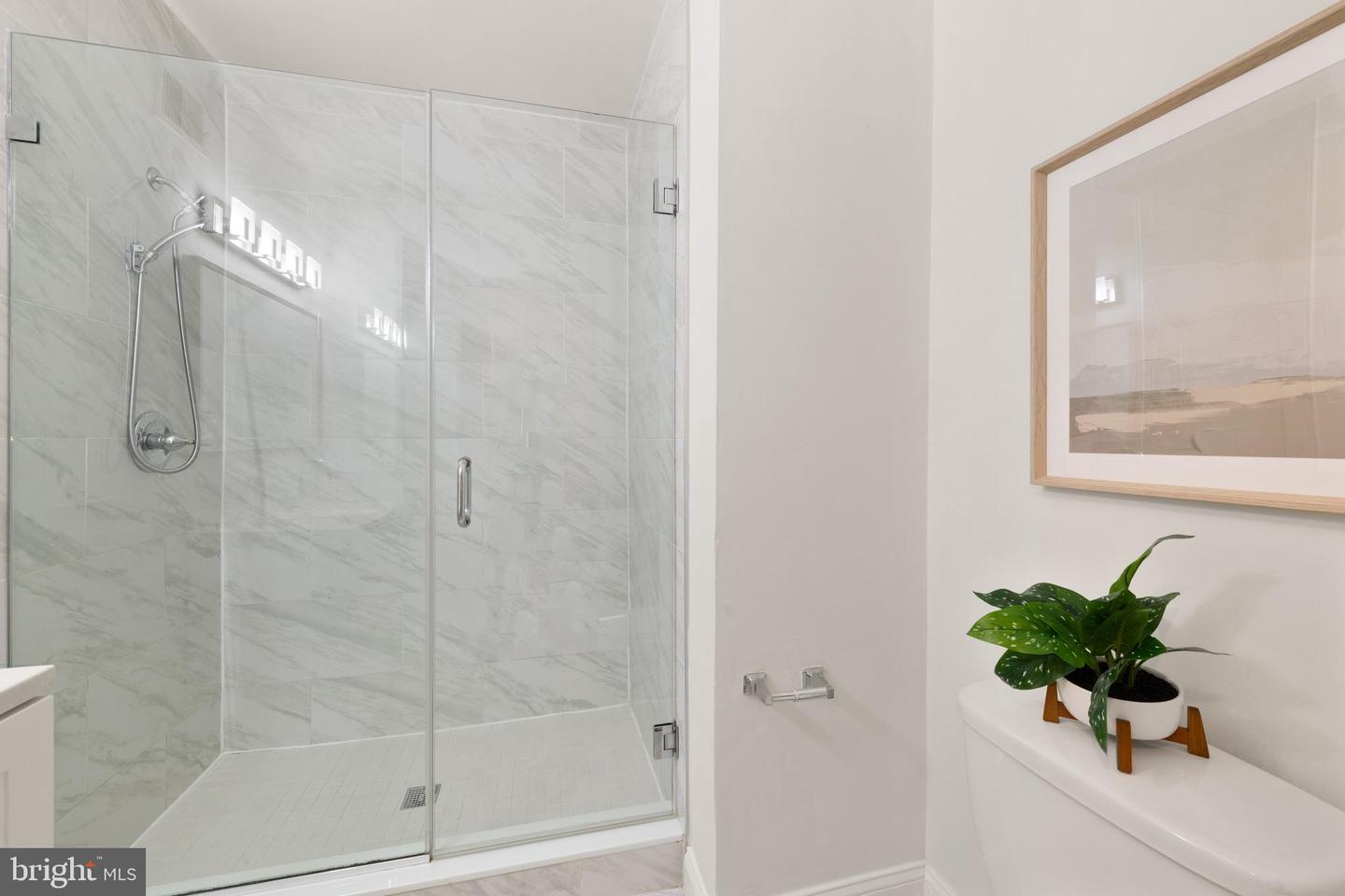 4829 41ST ST NW, WASHINGTON, District Of Columbia 20016, 2 Bedrooms Bedrooms, ,1 BathroomBathrooms,Residential,For sale,4829 41ST ST NW,DCDC2225044 MLS # DCDC2225044