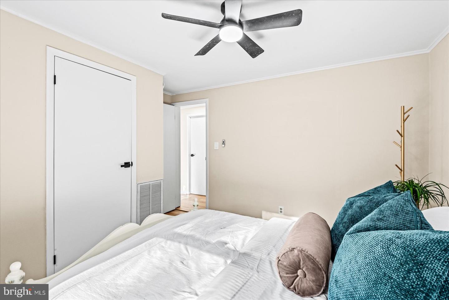 15 LOVELACE LN, STAFFORD, Virginia 22554, 3 Bedrooms Bedrooms, ,2 BathroomsBathrooms,Residential,For sale,15 LOVELACE LN,VAST2043392 MLS # VAST2043392