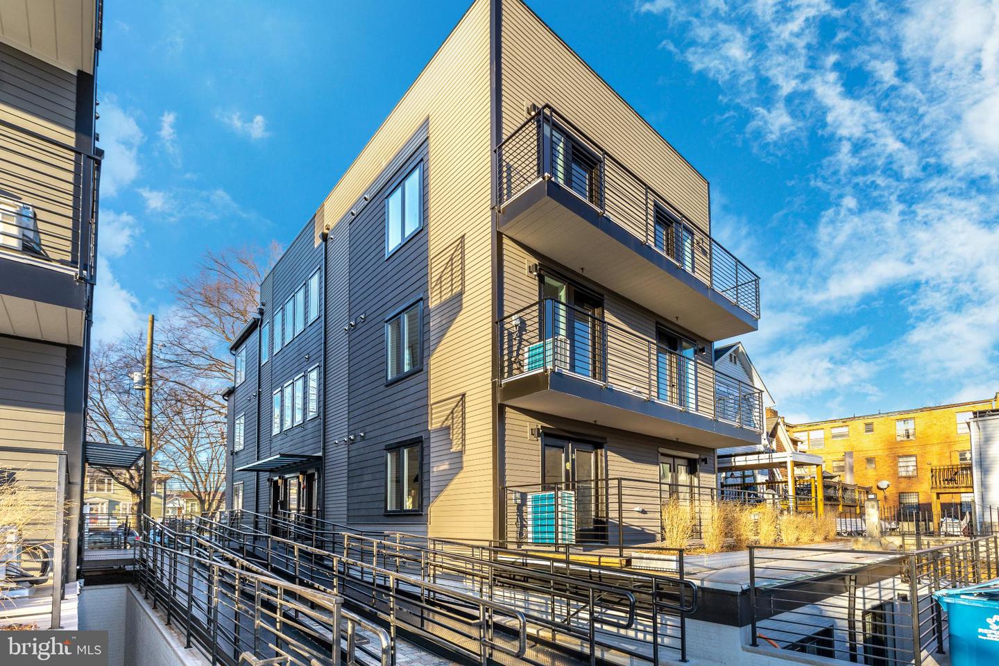 1009 RHODE ISLAND AVE NE #1, WASHINGTON, District Of Columbia 20018, 2 Bedrooms Bedrooms, 5 Rooms Rooms,2 BathroomsBathrooms,Residential,For sale,1009 RHODE ISLAND AVE NE #1,DCDC2226332 MLS # DCDC2226332 1009 RHODE ISLAND AVE NE #1, WASHINGTON, District Of Columbia 20018, 2 Bedrooms Bedrooms, 5 Rooms Rooms,2 BathroomsBathrooms,Residential,For sale,1009 RHODE ISLAND AVE NE #1,DCDC2226332 MLS # DCDC2226332