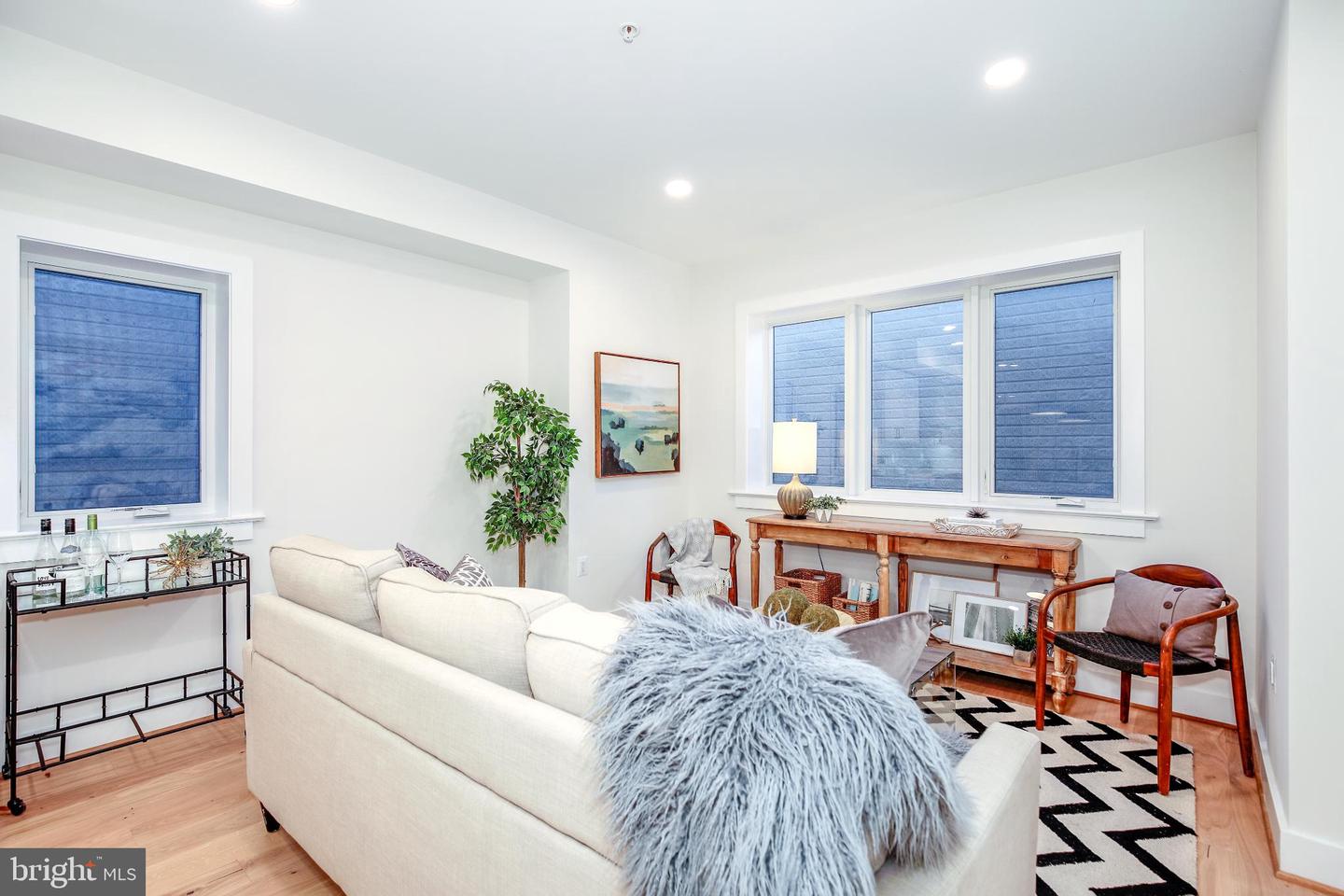 1009 RHODE ISLAND AVE NE #1, WASHINGTON, District Of Columbia 20018, 2 Bedrooms Bedrooms, 5 Rooms Rooms,2 BathroomsBathrooms,Residential,For sale,1009 RHODE ISLAND AVE NE #1,DCDC2226332 MLS # DCDC2226332 1009 RHODE ISLAND AVE NE #1, WASHINGTON, District Of Columbia 20018, 2 Bedrooms Bedrooms, 5 Rooms Rooms,2 BathroomsBathrooms,Residential,For sale,1009 RHODE ISLAND AVE NE #1,DCDC2226332 MLS # DCDC2226332