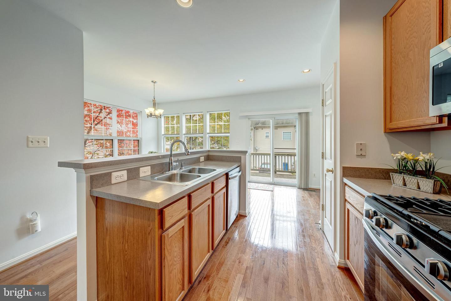 44248 SUSCON SQ, ASHBURN, Virginia 20147, 3 Bedrooms Bedrooms, ,2 BathroomsBathrooms,Residential,For sale,44248 SUSCON SQ,VALO2108802 MLS # VALO2108802