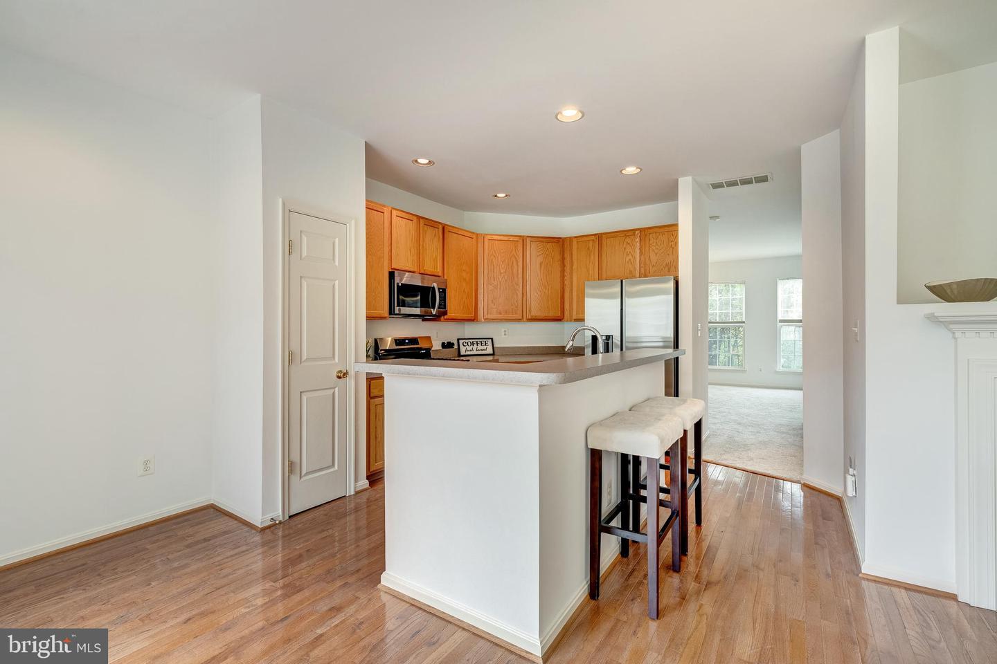 44248 SUSCON SQ, ASHBURN, Virginia 20147, 3 Bedrooms Bedrooms, ,2 BathroomsBathrooms,Residential,For sale,44248 SUSCON SQ,VALO2108802 MLS # VALO2108802