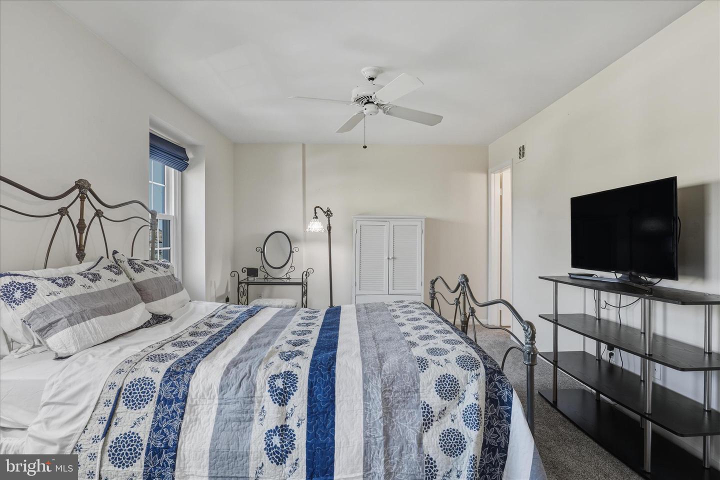 6502 GREYLEDGE CT, ALEXANDRIA, Virginia 22310, 3 Bedrooms Bedrooms, ,2 BathroomsBathrooms,Residential,For sale,6502 GREYLEDGE CT,VAFX2275054 MLS # VAFX2275054