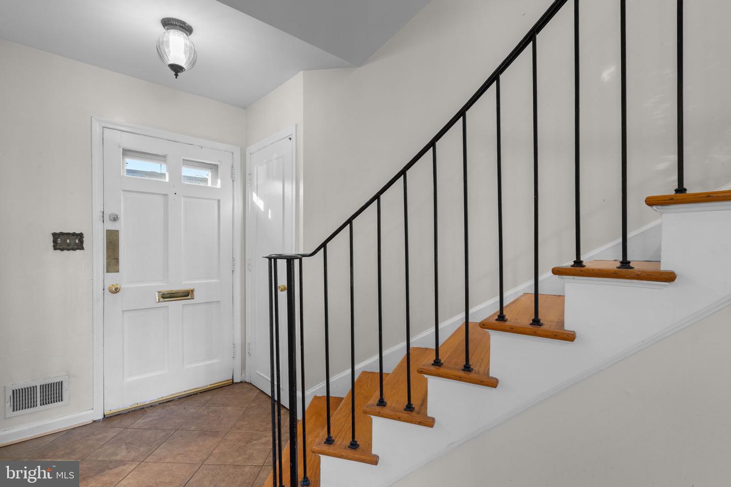 5927 BAYSHIRE RD #115, SPRINGFIELD, Virginia 22152, 3 Bedrooms Bedrooms, ,2 BathroomsBathrooms,Residential,For sale,5927 BAYSHIRE RD #115,VAFX2275204 MLS # VAFX2275204