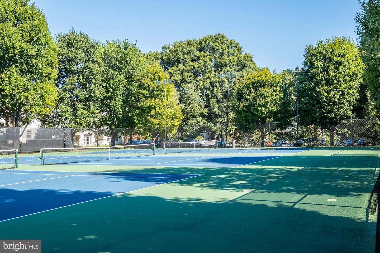 5927 BAYSHIRE RD #115, SPRINGFIELD, Virginia 22152, 3 Bedrooms Bedrooms, ,2 BathroomsBathrooms,Residential,For sale,5927 BAYSHIRE RD #115,VAFX2275204 MLS # VAFX2275204