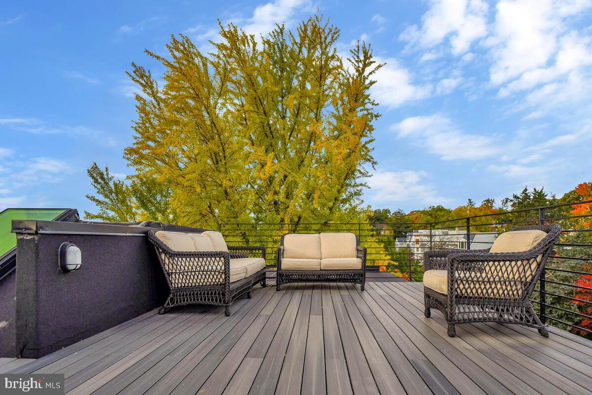 3636 S ST NW, WASHINGTON, District Of Columbia 20007, 6 Bedrooms Bedrooms, 11 Rooms Rooms,4 BathroomsBathrooms,Residential,For sale,3636 S ST NW,DCDC2228138 MLS # DCDC2228138