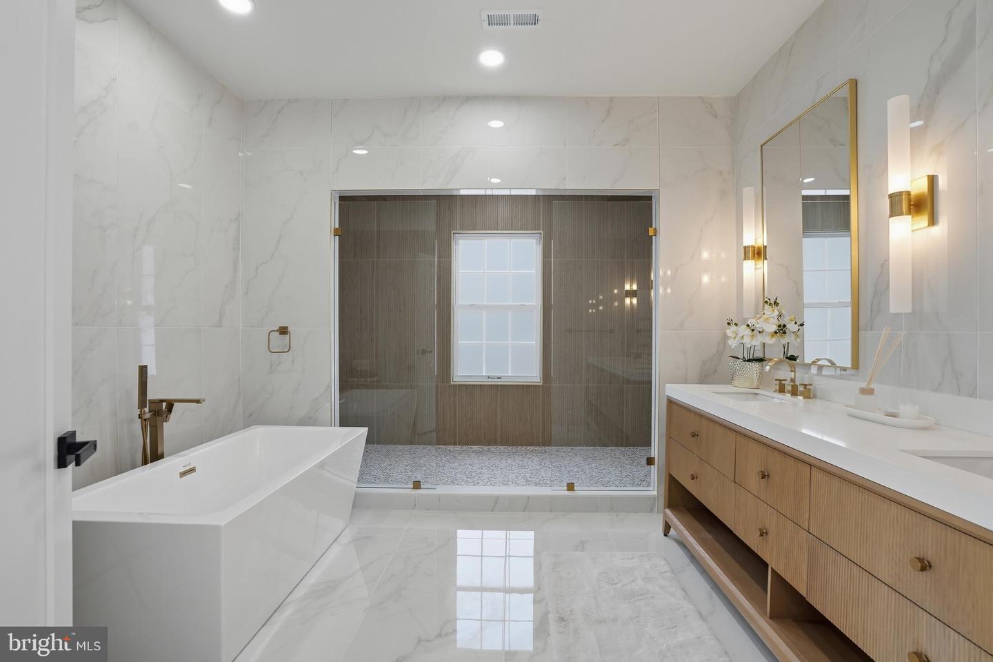 6231 YELLOWSTONE DR, ALEXANDRIA, Virginia 22312, 4 Bedrooms Bedrooms, ,4 BathroomsBathrooms,Residential,For sale,6231 YELLOWSTONE DR,VAFX2276000 MLS # VAFX2276000