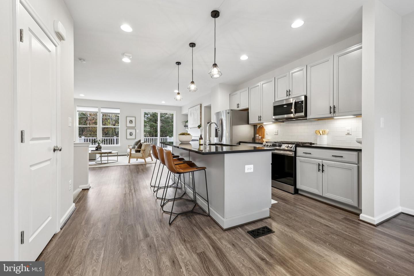 9174 WYCHE KNOLL LN, MANASSAS, Virginia 20110, 3 Bedrooms Bedrooms, ,2 BathroomsBathrooms,Residential,For sale,9174 WYCHE KNOLL LN,VAPW2106652 MLS # VAPW2106652