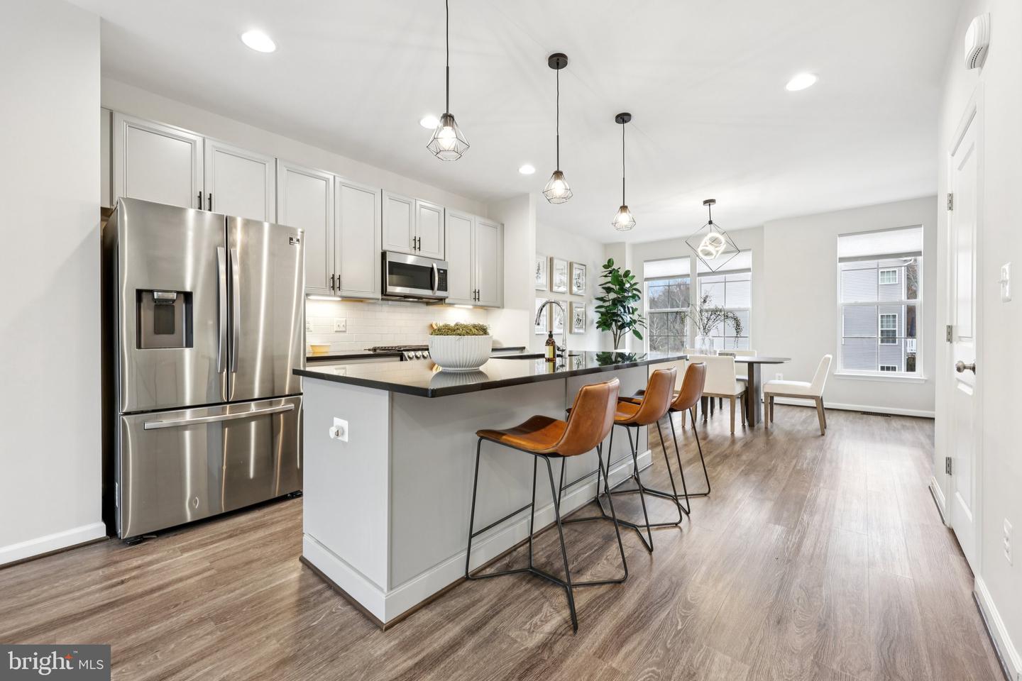 9174 WYCHE KNOLL LN, MANASSAS, Virginia 20110, 3 Bedrooms Bedrooms, ,2 BathroomsBathrooms,Residential,For sale,9174 WYCHE KNOLL LN,VAPW2106652 MLS # VAPW2106652