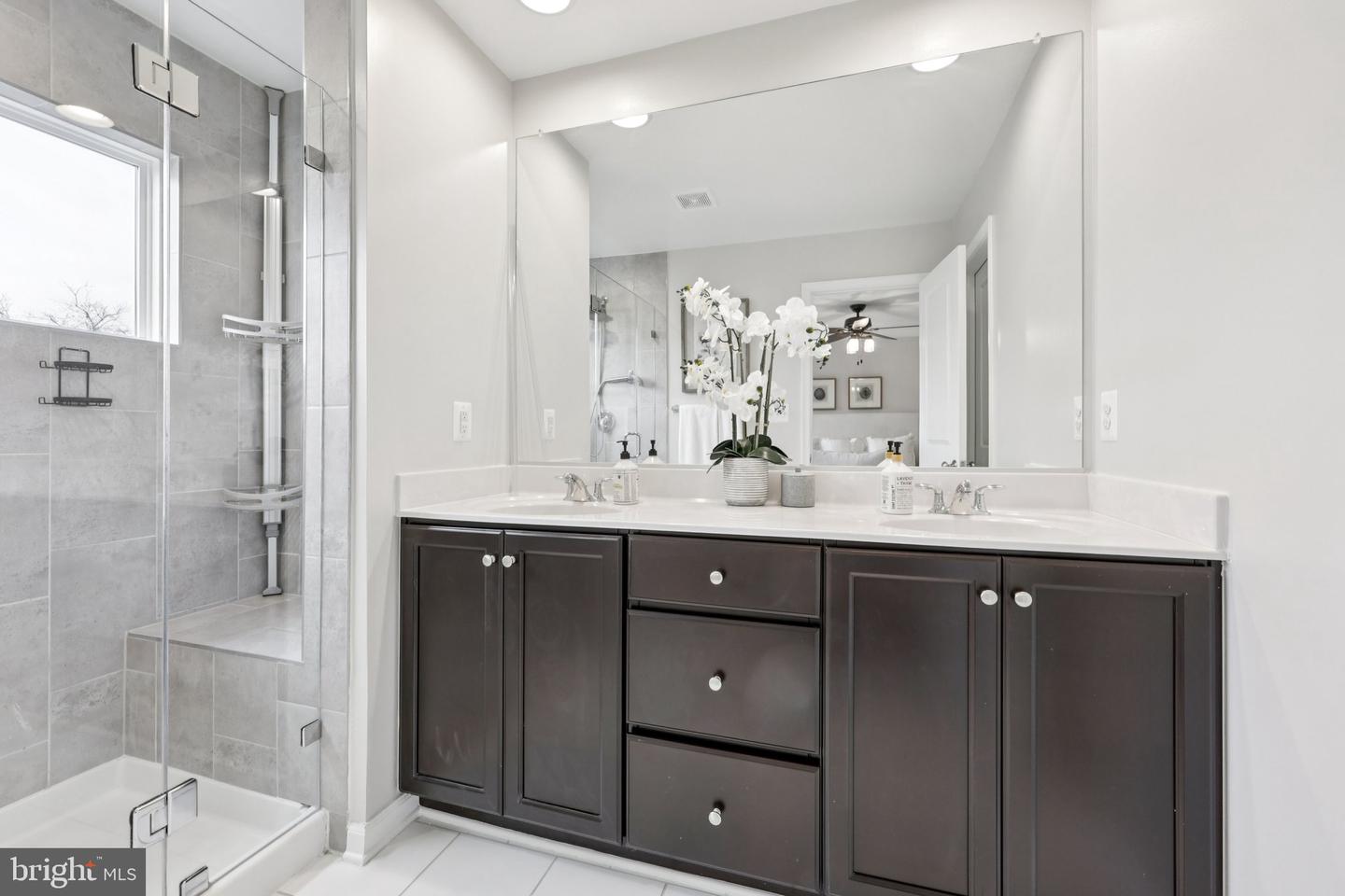 9174 WYCHE KNOLL LN, MANASSAS, Virginia 20110, 3 Bedrooms Bedrooms, ,2 BathroomsBathrooms,Residential,For sale,9174 WYCHE KNOLL LN,VAPW2106652 MLS # VAPW2106652