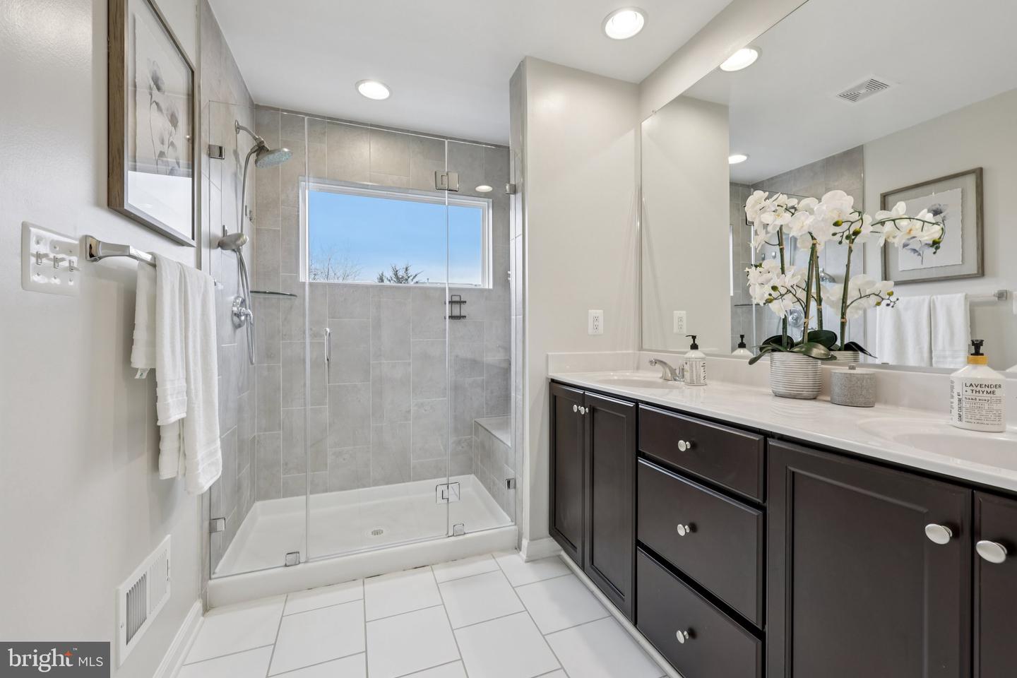 9174 WYCHE KNOLL LN, MANASSAS, Virginia 20110, 3 Bedrooms Bedrooms, ,2 BathroomsBathrooms,Residential,For sale,9174 WYCHE KNOLL LN,VAPW2106652 MLS # VAPW2106652