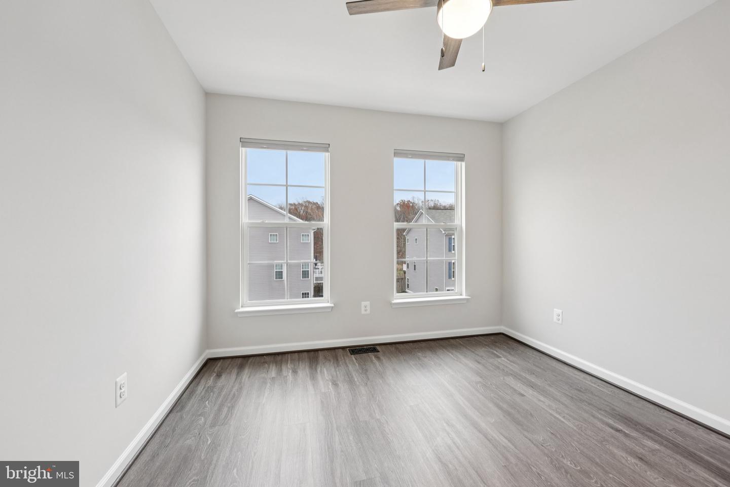 9174 WYCHE KNOLL LN, MANASSAS, Virginia 20110, 3 Bedrooms Bedrooms, ,2 BathroomsBathrooms,Residential,For sale,9174 WYCHE KNOLL LN,VAPW2106652 MLS # VAPW2106652