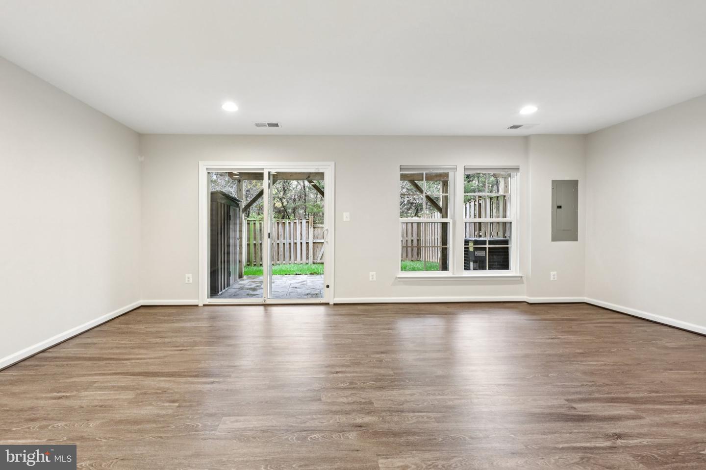 9174 WYCHE KNOLL LN, MANASSAS, Virginia 20110, 3 Bedrooms Bedrooms, ,2 BathroomsBathrooms,Residential,For sale,9174 WYCHE KNOLL LN,VAPW2106652 MLS # VAPW2106652