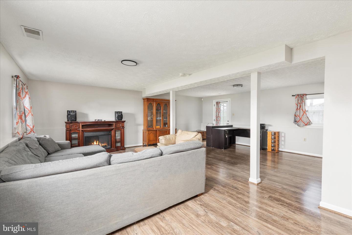 305 BLUEBIRD DRIVE, STEPHENS CITY, Virginia 22655, 3 Bedrooms Bedrooms, 9 Rooms Rooms,2 BathroomsBathrooms,Residential,For sale,305 BLUEBIRD DRIVE,VAFV2037658 MLS # VAFV2037658