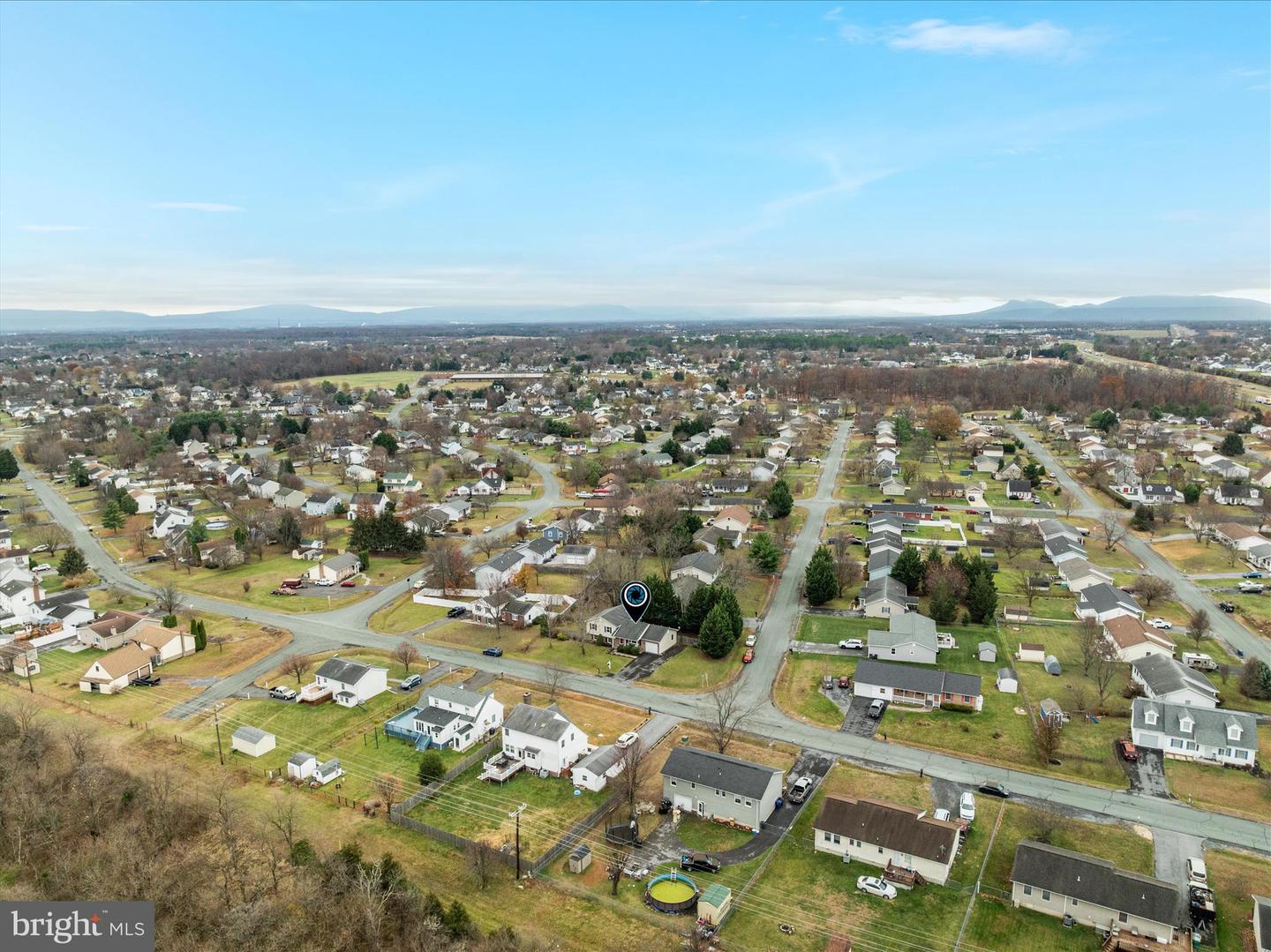 305 BLUEBIRD DRIVE, STEPHENS CITY, Virginia 22655, 3 Bedrooms Bedrooms, 9 Rooms Rooms,2 BathroomsBathrooms,Residential,For sale,305 BLUEBIRD DRIVE,VAFV2037658 MLS # VAFV2037658