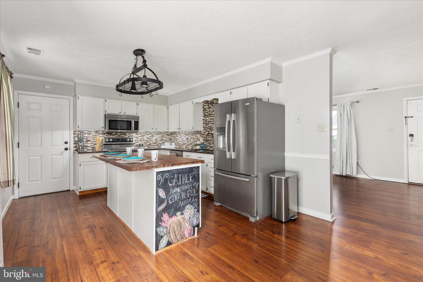 305 BLUEBIRD DRIVE, STEPHENS CITY, Virginia 22655, 3 Bedrooms Bedrooms, 9 Rooms Rooms,2 BathroomsBathrooms,Residential,For sale,305 BLUEBIRD DRIVE,VAFV2037658 MLS # VAFV2037658