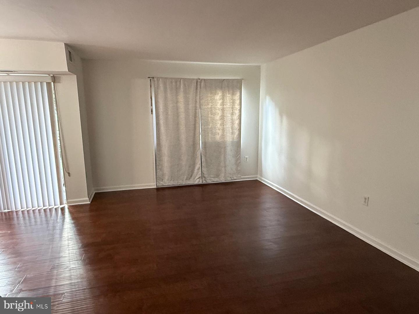 1604 RENATE DR #104, WOODBRIDGE, Virginia 22192, 1 Bedroom Bedrooms, ,1 BathroomBathrooms,Residential,For sale,1604 RENATE DR #104,VAPW2106702 MLS # VAPW2106702