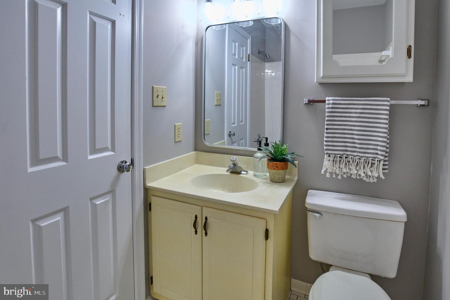 641 N ABINGDON ST, ARLINGTON, Virginia 22203, 3 Bedrooms Bedrooms, ,2 BathroomsBathrooms,Residential,For sale,641 N ABINGDON ST,VAAR2065362 MLS # VAAR2065362 641 N ABINGDON ST, ARLINGTON, Virginia 22203, 3 Bedrooms Bedrooms, ,2 BathroomsBathrooms,Residential,For sale,641 N ABINGDON ST,VAAR2065362 MLS # VAAR2065362