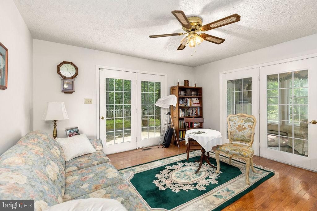 1115 CHAPEL RD, MIDDLETOWN, Virginia 22645, 3 Bedrooms Bedrooms, ,2 BathroomsBathrooms,Farm,For sale,1115 CHAPEL RD,VAFV2038158 MLS # VAFV2038158