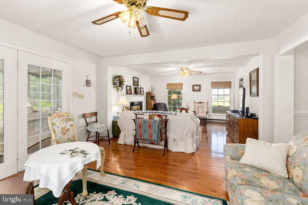 1115 CHAPEL RD, MIDDLETOWN, Virginia 22645, 3 Bedrooms Bedrooms, ,2 BathroomsBathrooms,Farm,For sale,1115 CHAPEL RD,VAFV2038158 MLS # VAFV2038158