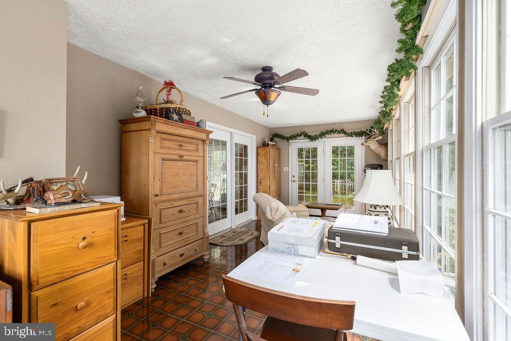 1115 CHAPEL RD, MIDDLETOWN, Virginia 22645, 3 Bedrooms Bedrooms, ,2 BathroomsBathrooms,Farm,For sale,1115 CHAPEL RD,VAFV2038158 MLS # VAFV2038158