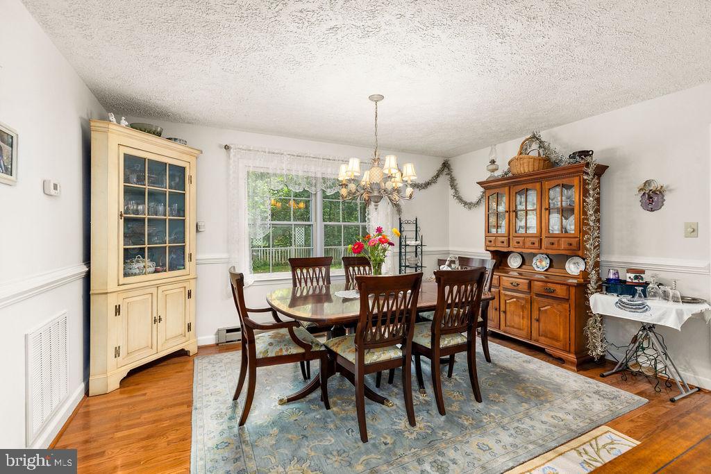 1115 CHAPEL RD, MIDDLETOWN, Virginia 22645, 3 Bedrooms Bedrooms, ,2 BathroomsBathrooms,Farm,For sale,1115 CHAPEL RD,VAFV2038158 MLS # VAFV2038158