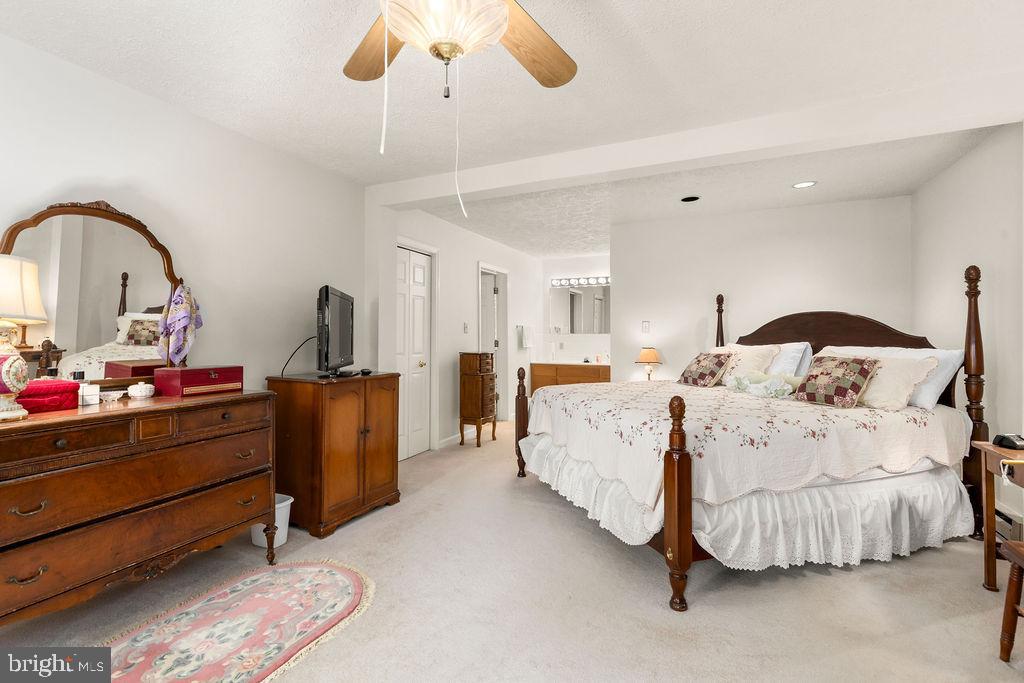 1115 CHAPEL RD, MIDDLETOWN, Virginia 22645, 3 Bedrooms Bedrooms, ,2 BathroomsBathrooms,Farm,For sale,1115 CHAPEL RD,VAFV2038158 MLS # VAFV2038158