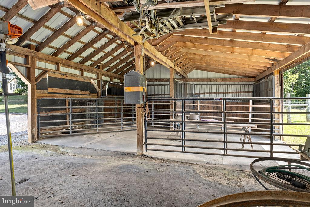 1115 CHAPEL RD, MIDDLETOWN, Virginia 22645, 3 Bedrooms Bedrooms, ,2 BathroomsBathrooms,Farm,For sale,1115 CHAPEL RD,VAFV2038158 MLS # VAFV2038158