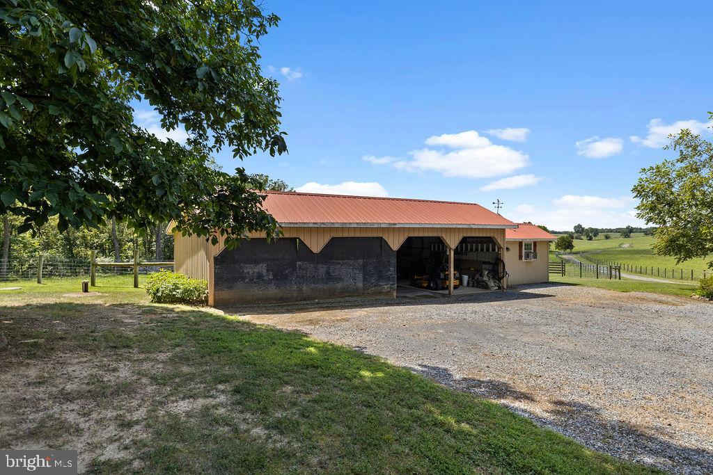 1115 CHAPEL RD, MIDDLETOWN, Virginia 22645, 3 Bedrooms Bedrooms, ,2 BathroomsBathrooms,Farm,For sale,1115 CHAPEL RD,VAFV2038158 MLS # VAFV2038158