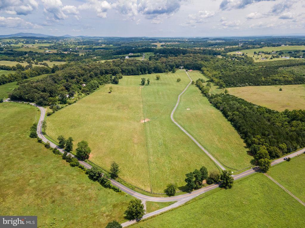 1115 CHAPEL RD, MIDDLETOWN, Virginia 22645, 3 Bedrooms Bedrooms, ,2 BathroomsBathrooms,Farm,For sale,1115 CHAPEL RD,VAFV2038158 MLS # VAFV2038158